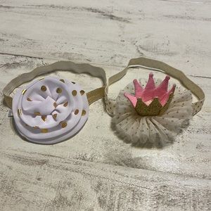 Two gorgeous headbands fit for a little princess 👑 One with a gold crown.